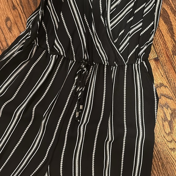 Becaal Black and White striped Jumpsuit Romper Size Large.  Pockets - Picture 3 of 5